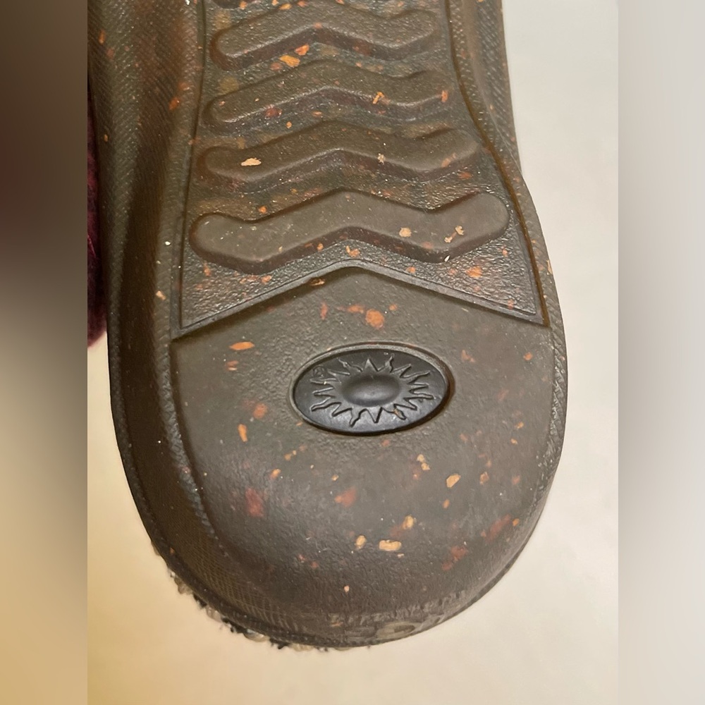 Ugg clogs - Picture 5 of 10